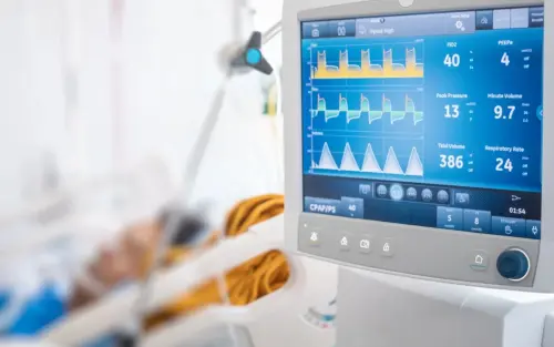 Quản lý cảnh báo lâm sàng trong ICU: Từ tiếng chuông đến thông tin có thể hành động
